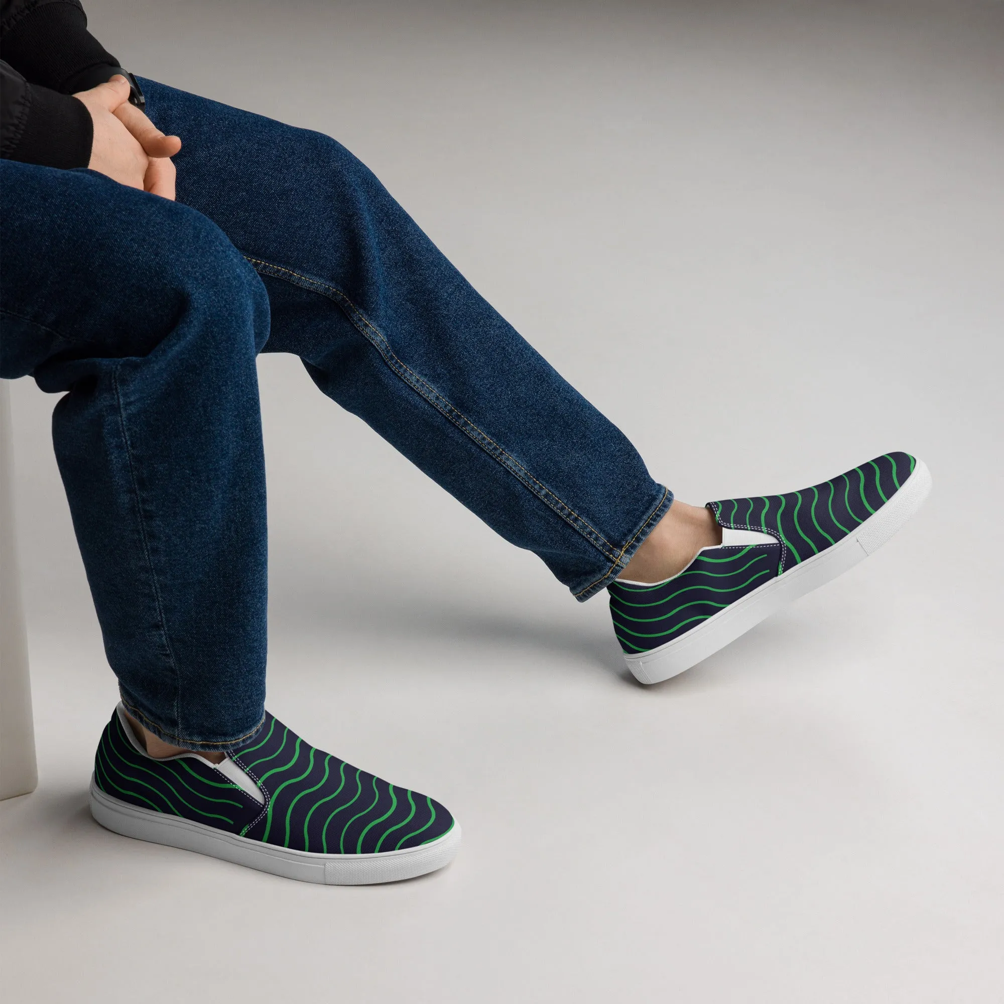 BE LIKE WATER Men’s Slip-On Canvas Shoes (Green)