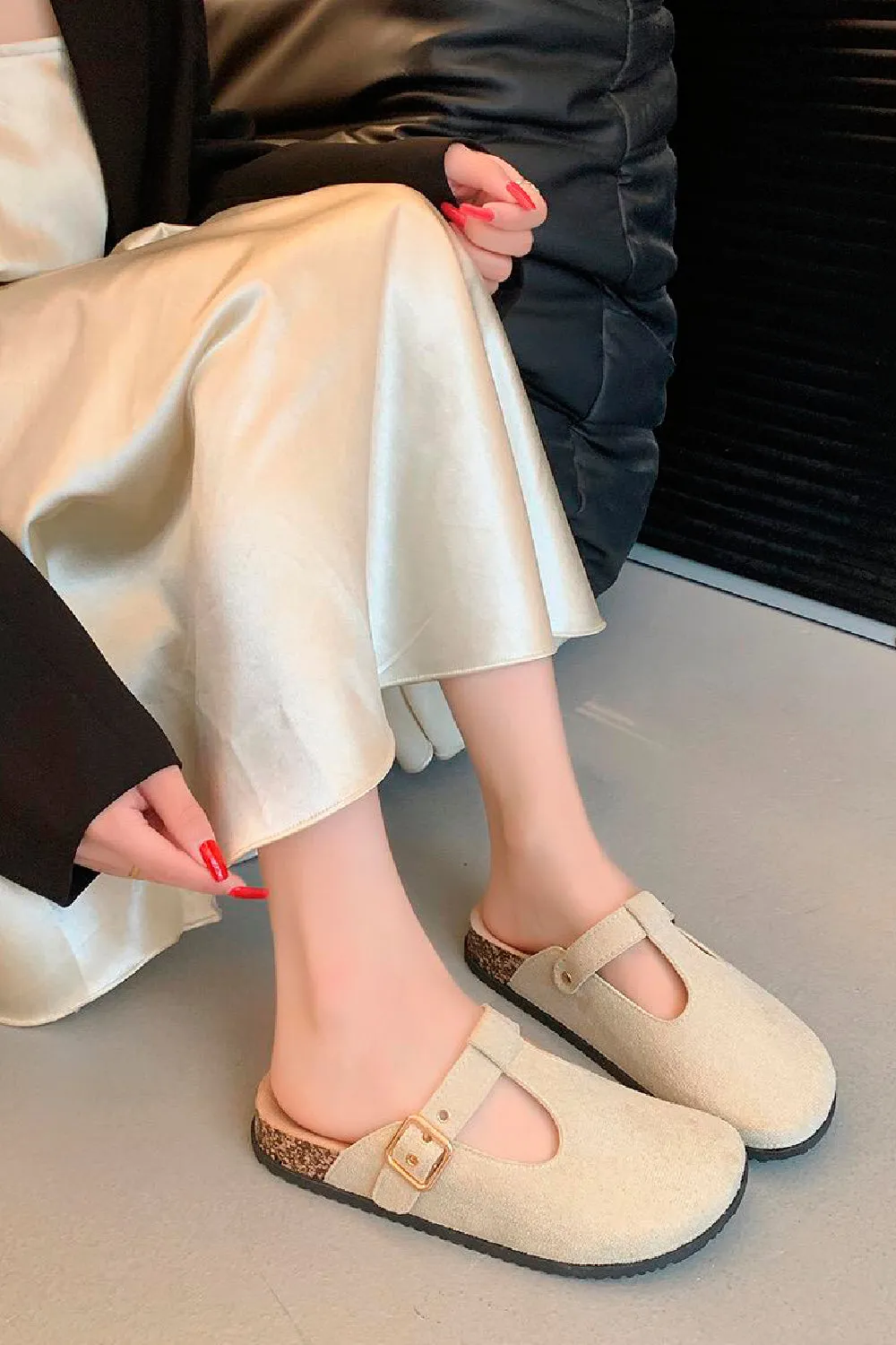 BEIGE ROUND TOE BUCKLE STRAP CLOGS MULES SLIDER SANDALS