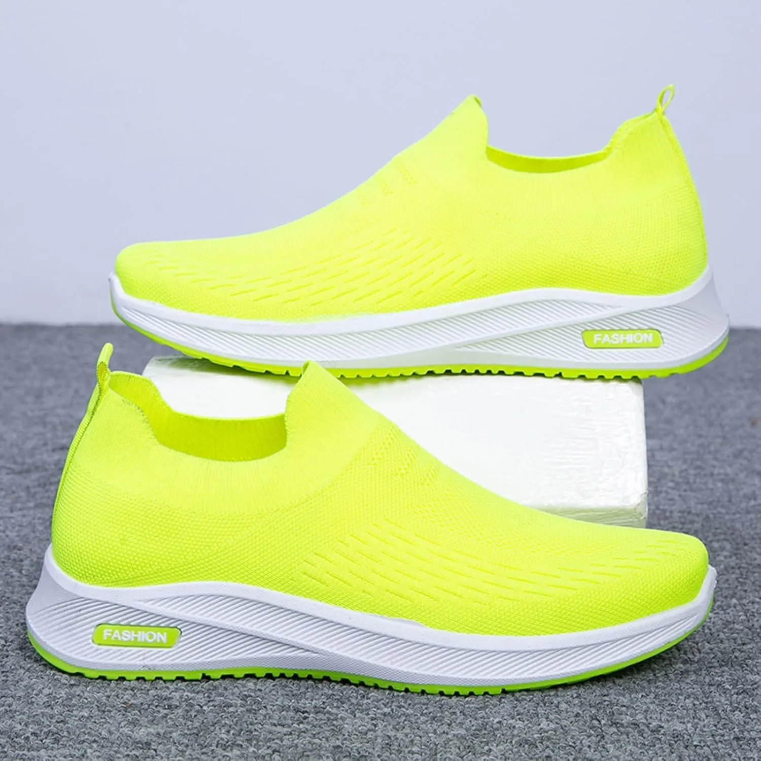 Casual Dress Shoes Men's Mesh Soft Sole Sports Shoes Casual Fitness Solid Color Sports