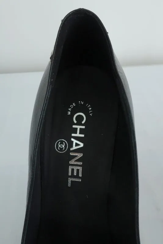 Chanel Cap Toe Pumps Black Leather & Patent Size 39.5 Pointed Toe Heel