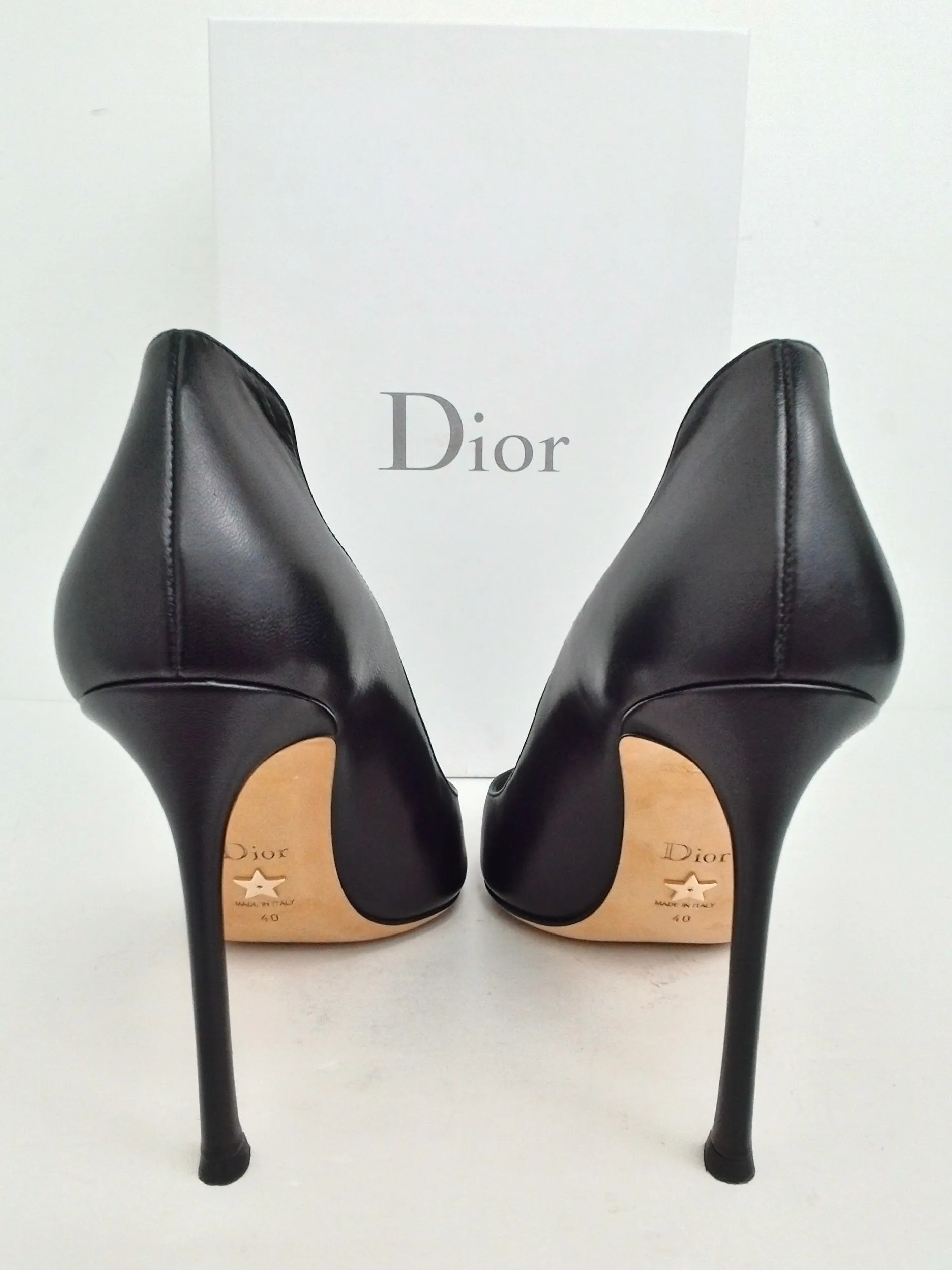 Christian Dior Women's Lambskin Black Pump Size 40