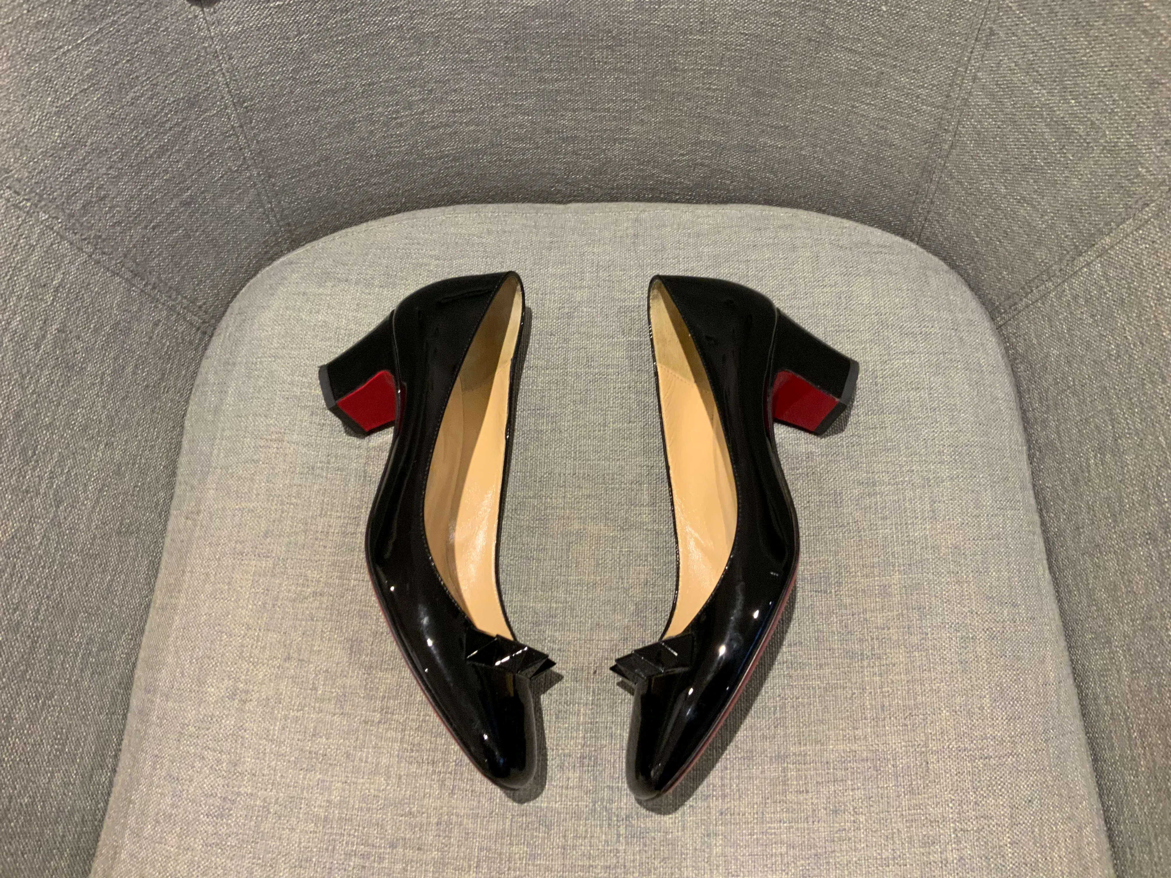 CHRISTIAN LOUBOUTIN Black Patent Leather Pyramidame 45 Pumps Heels Size 36.5 ladies