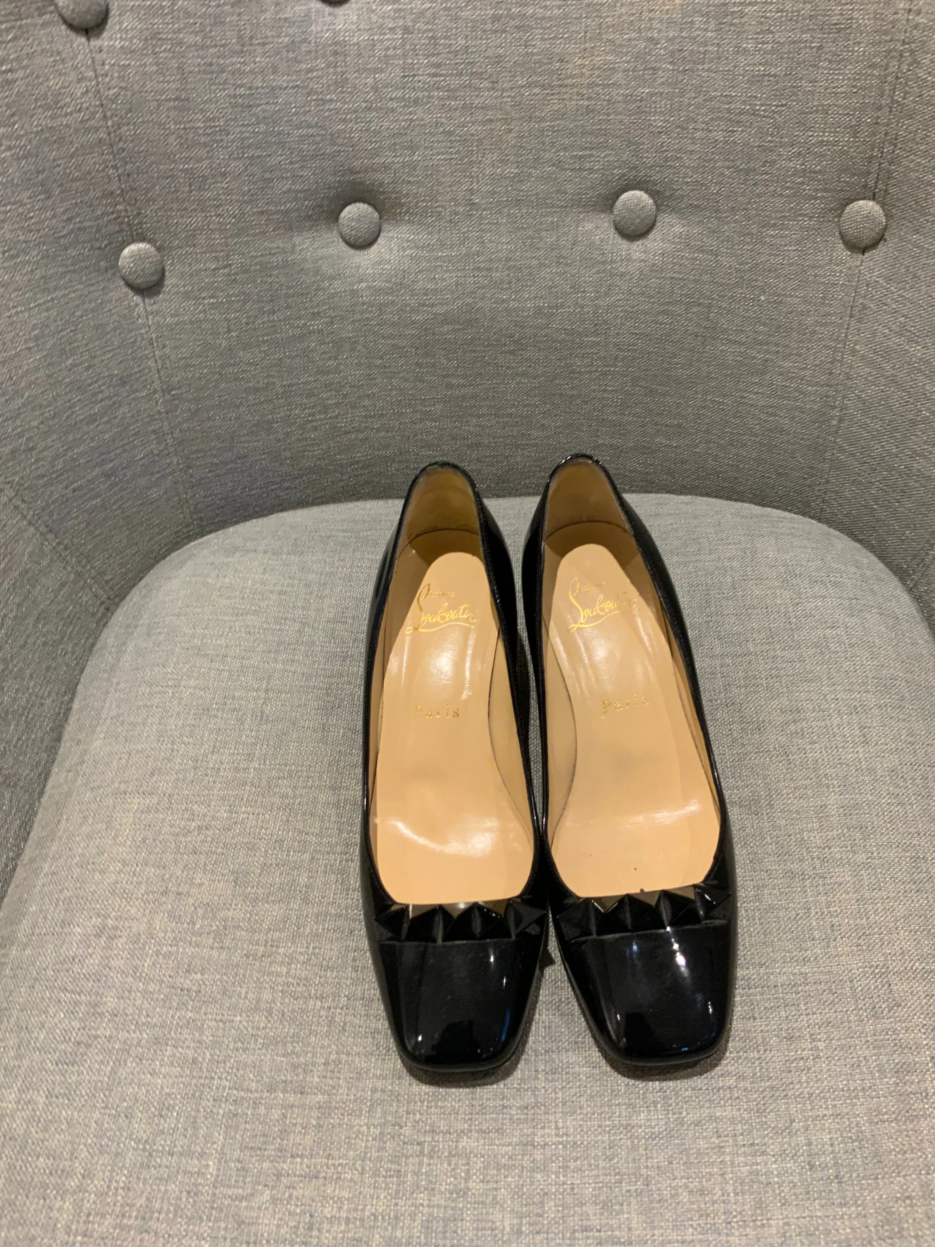 CHRISTIAN LOUBOUTIN Black Patent Leather Pyramidame 45 Pumps Heels Size 36.5 ladies