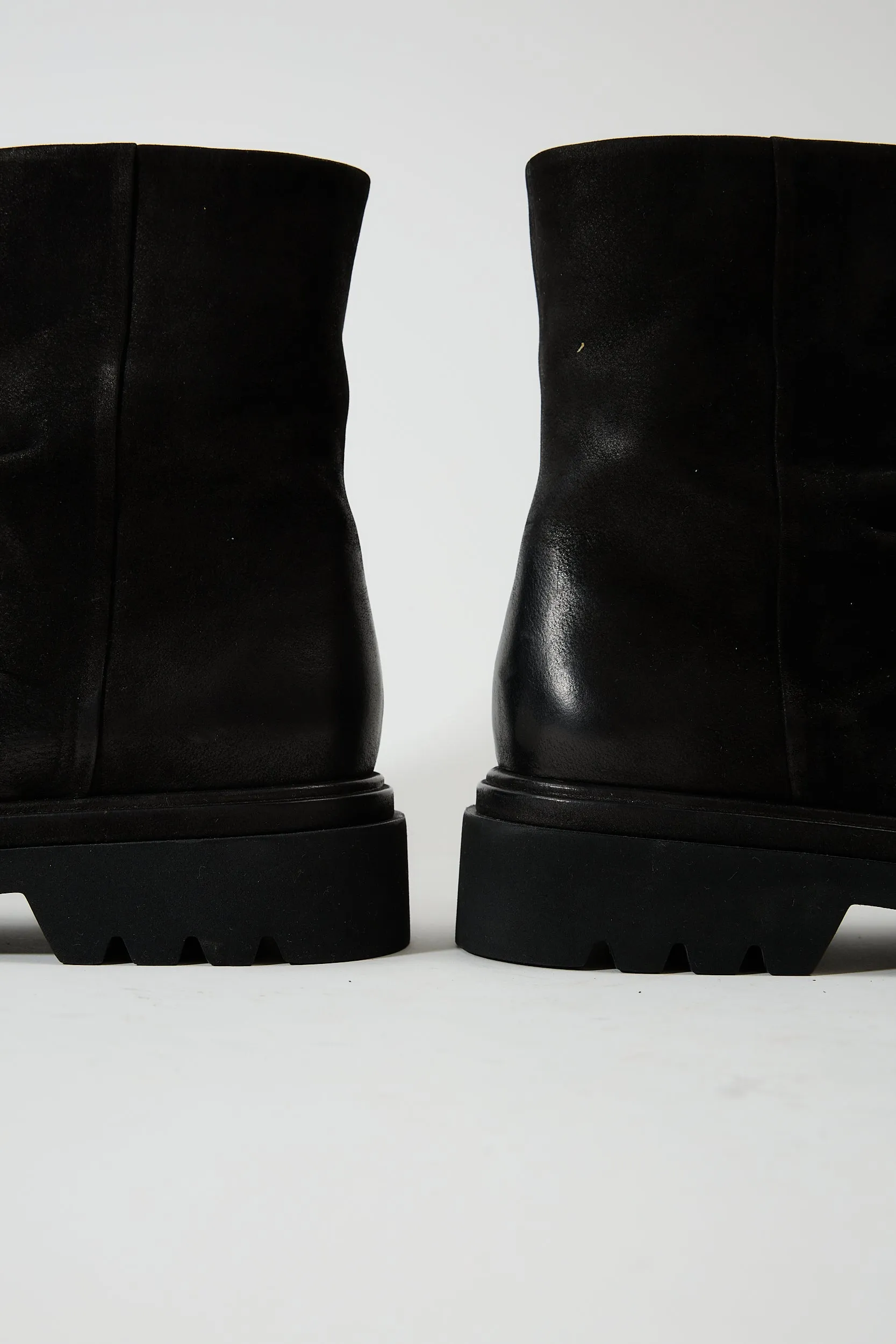 Circe Black