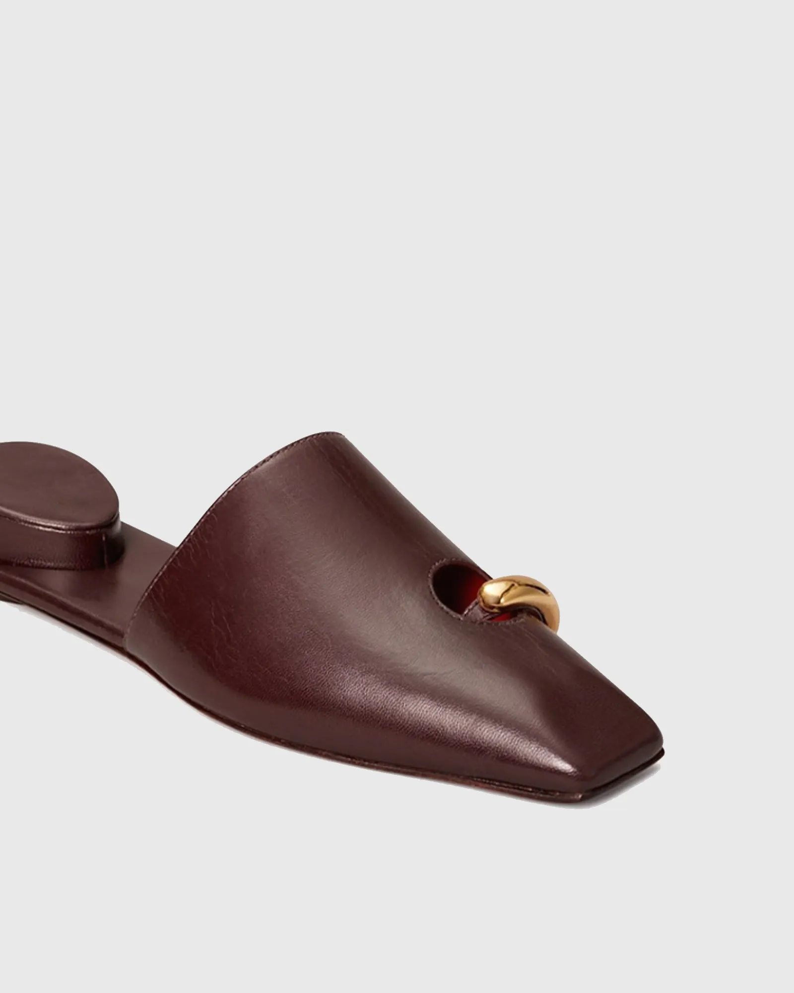 Ersilia Leather Slippers In Brown