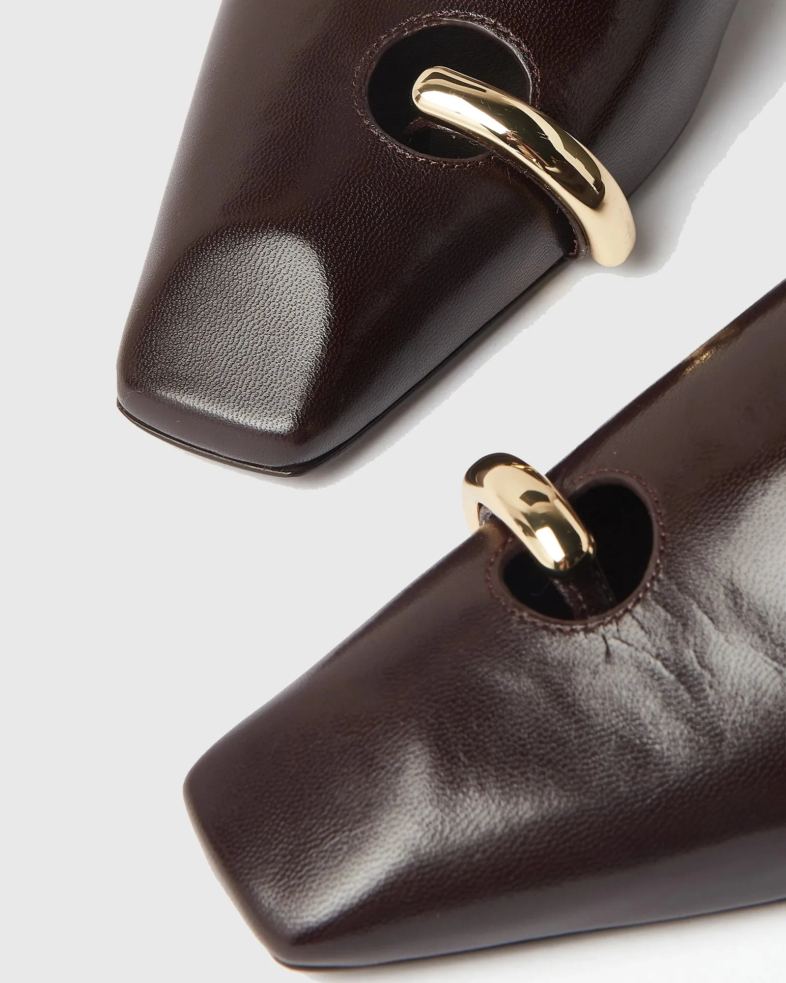 Ersilia Leather Slippers In Brown