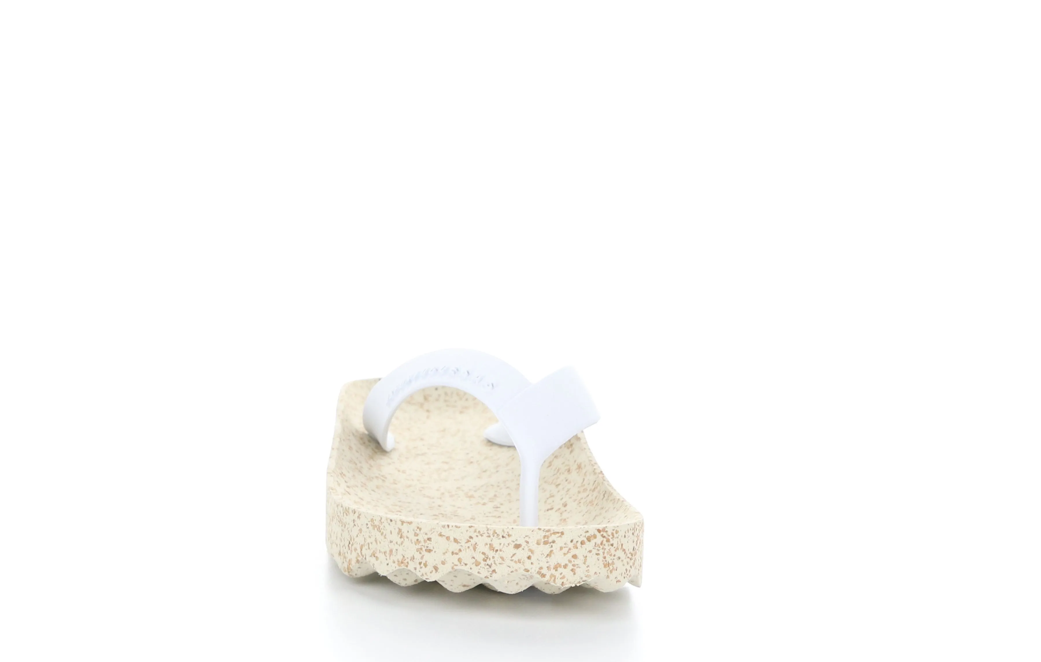FEEL_L White Rubber Strap Casual Flip-Flops