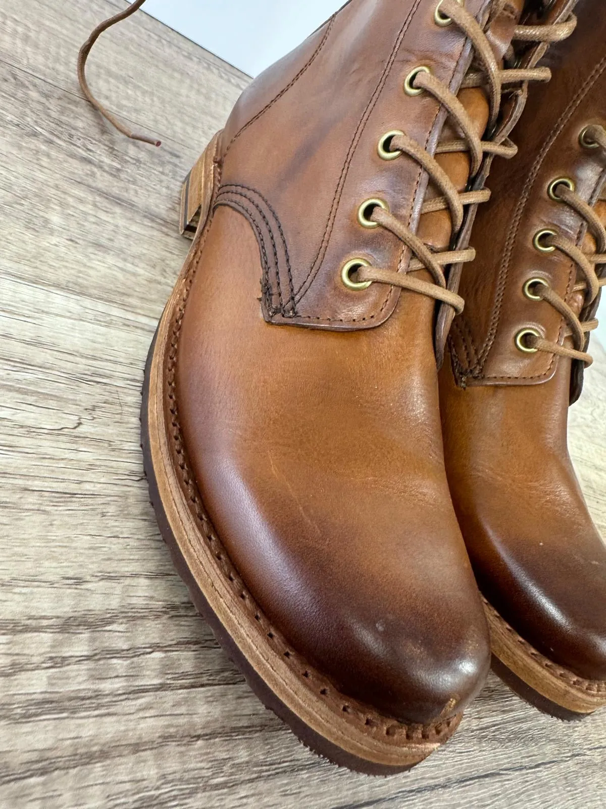FRYE VERONICA COMBAT LEATHER BOOTS IN CARAMEL