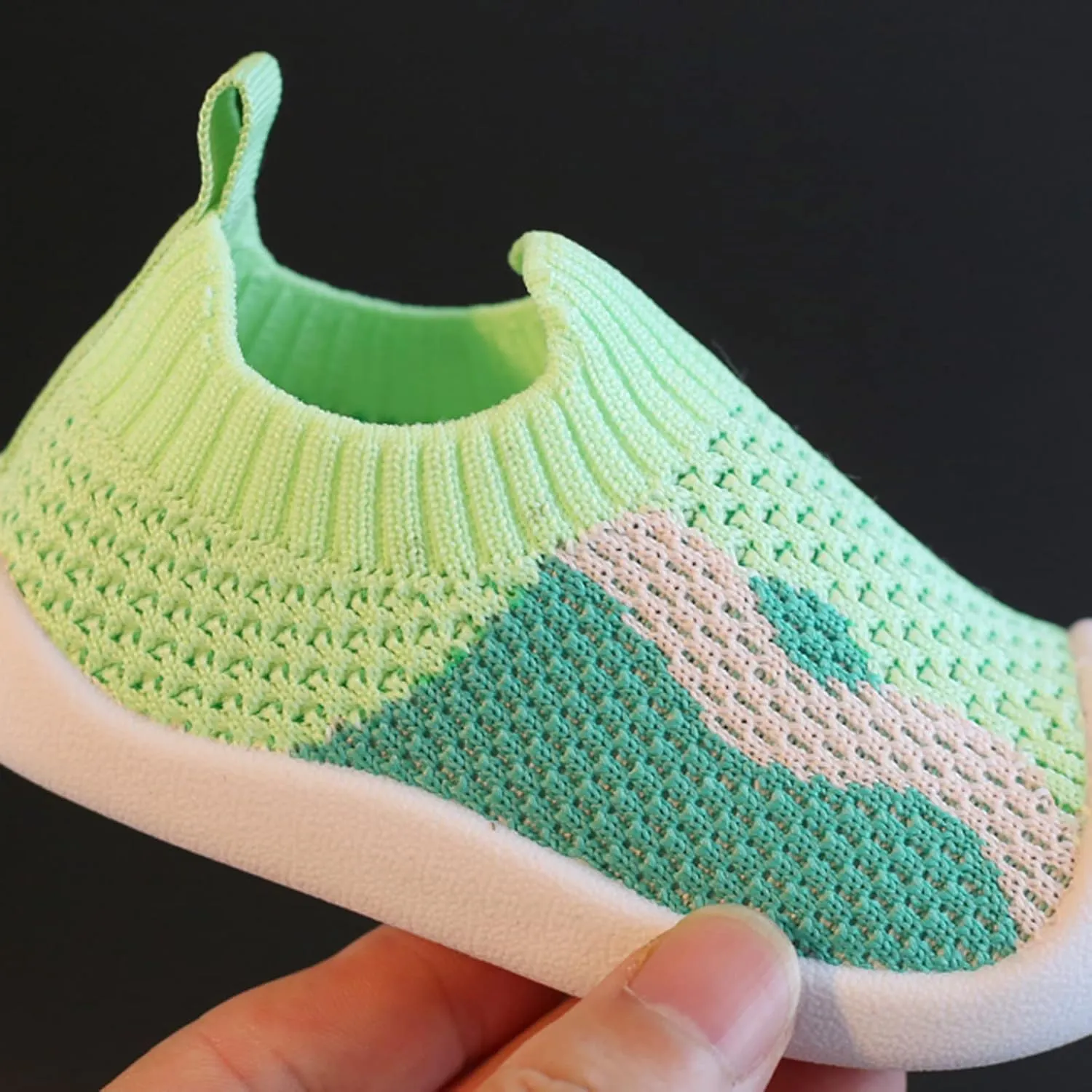 Girls Boys Kids Leisure Shoes Mesh Soft Bottom Breathable Slip On Sport Shoes Socks Shoes Toddler Walking Shoes