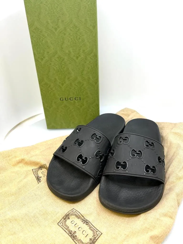 GUCCI GG RUBBER SLIDE SANDALS