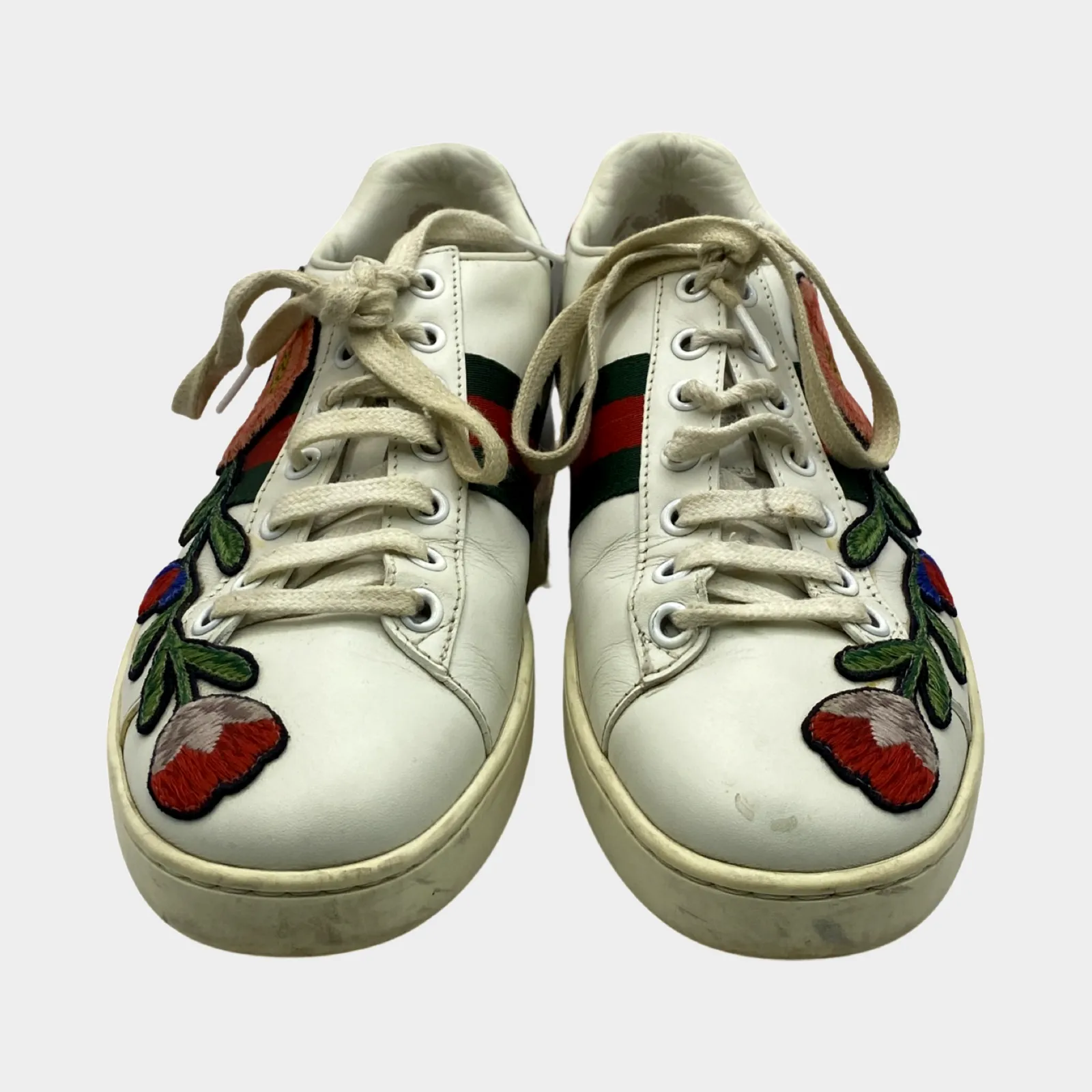 Gucci women's white leather Ace sneakers with flower embroidery