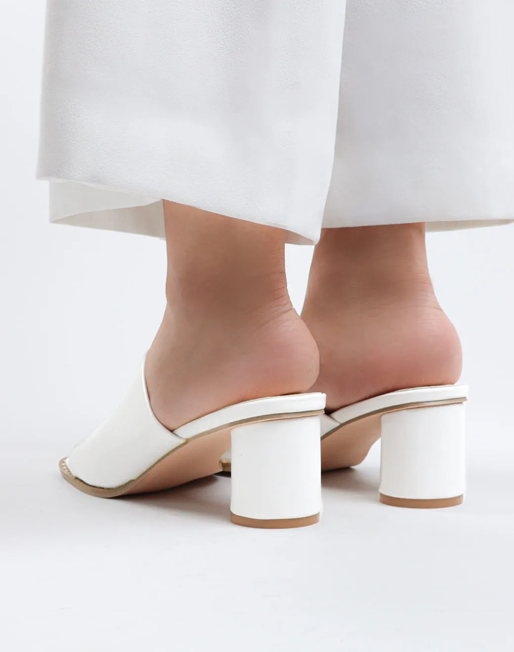 H&Y - Women's Block Mules