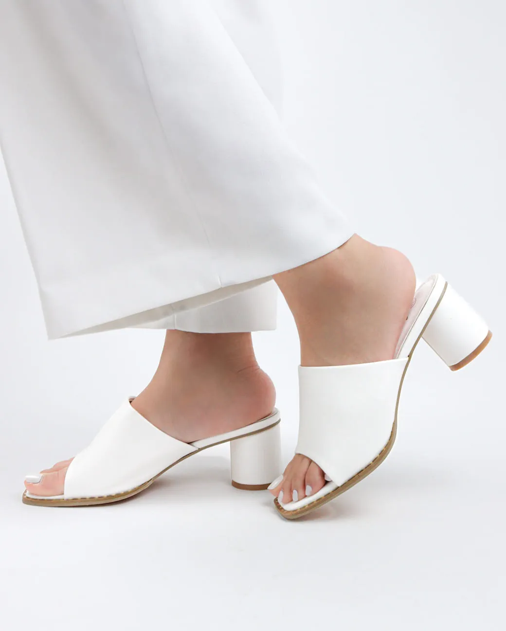 H&Y - Women's Block Mules