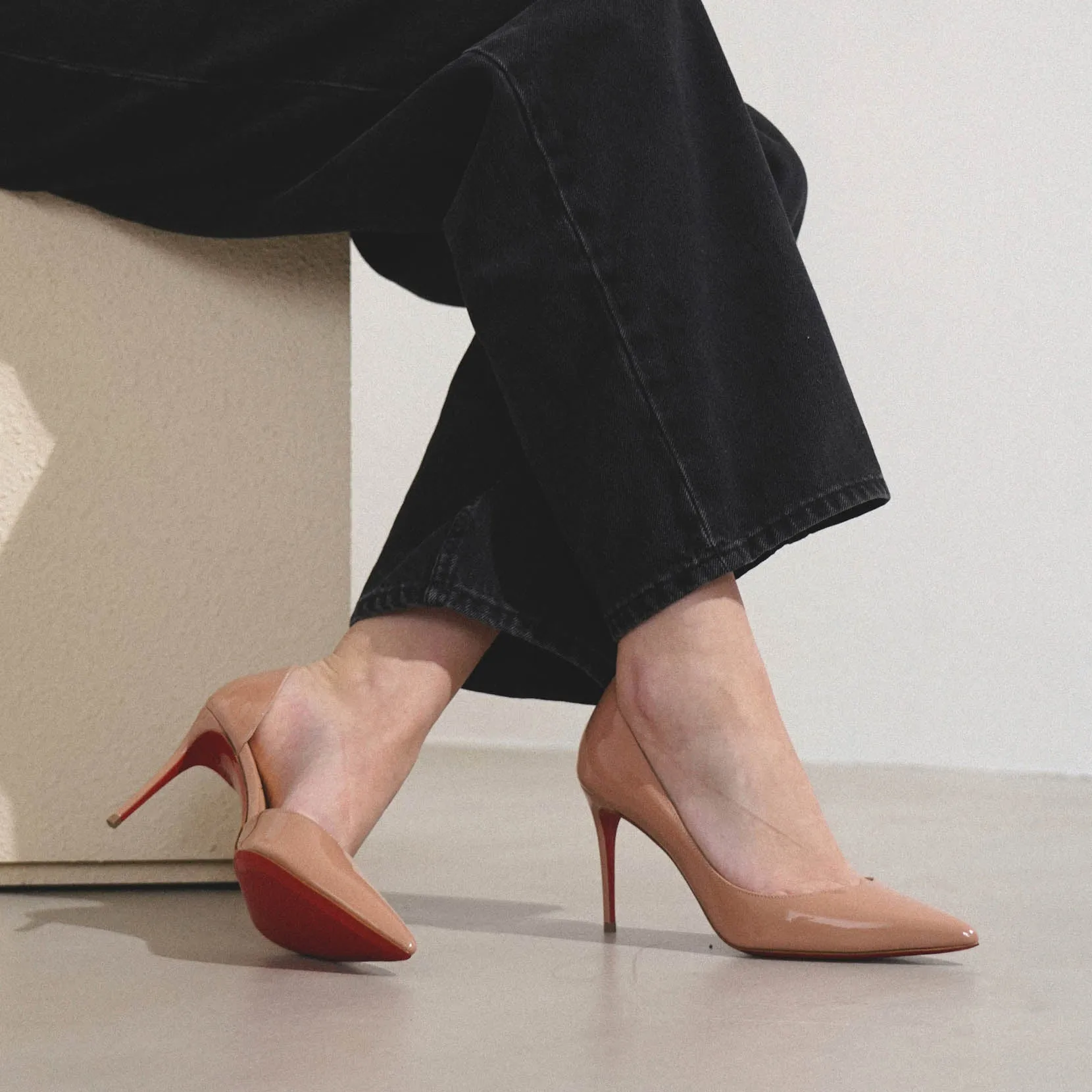 Iriza 85 beige patent pumps