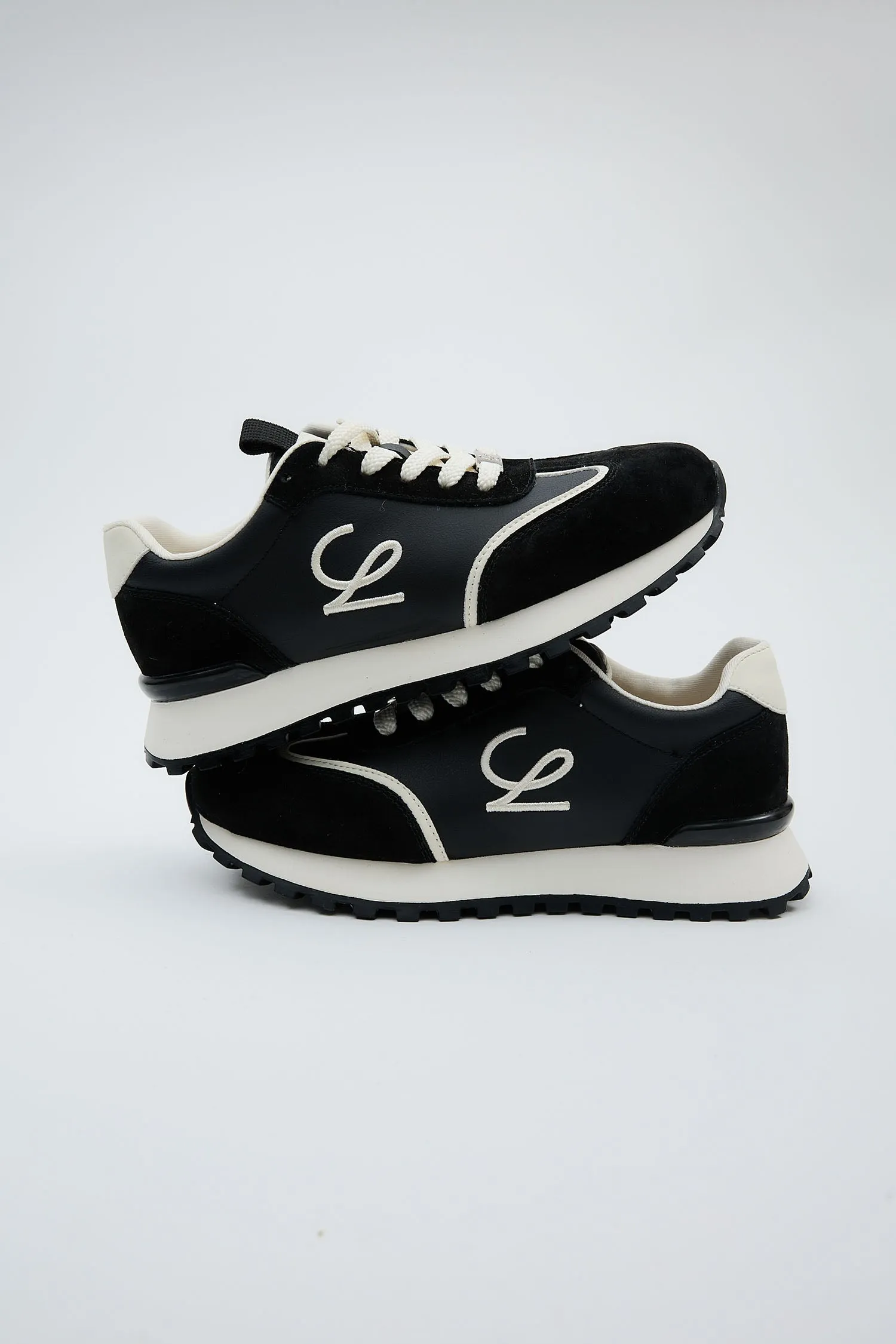 Lucania Black