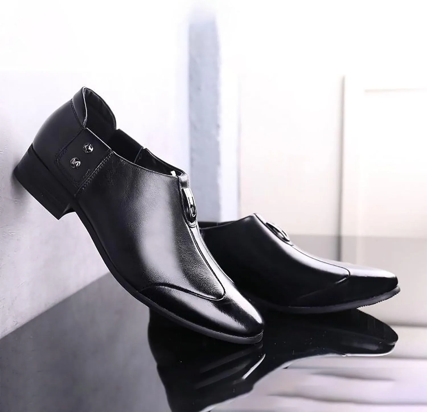 Men's Leather Slip-On Dress Shoes, Trendy Pointed-Toe Business Casual Shoes, Comfortable & Breathable for Events & Daily Wear