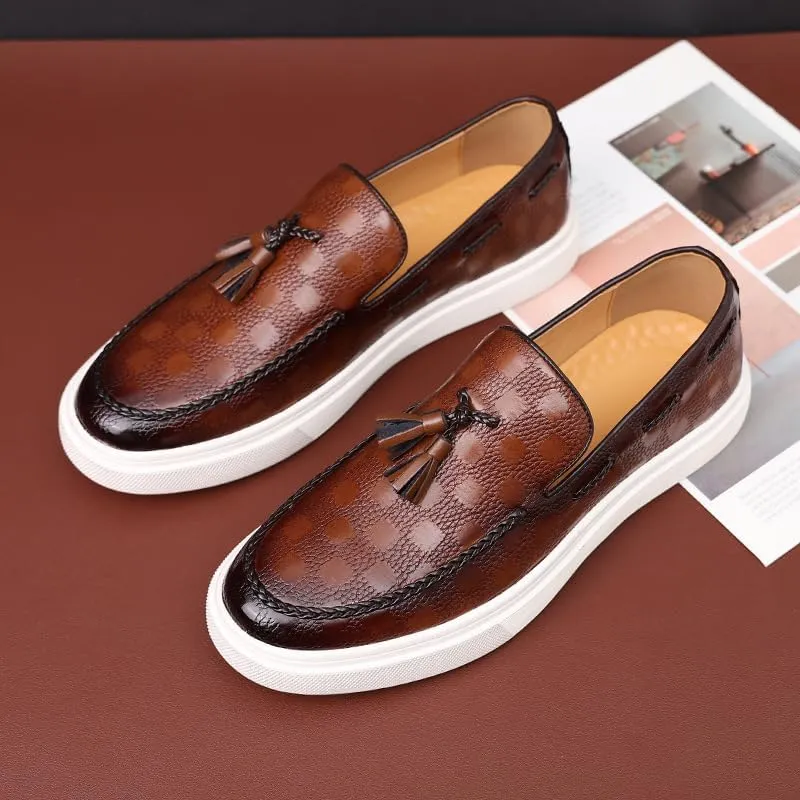 Men's Plaid Pattern Leather Slip On Tassel Loafers Fashion Round Toe Low Top Non-Slip Business Casual Shoes