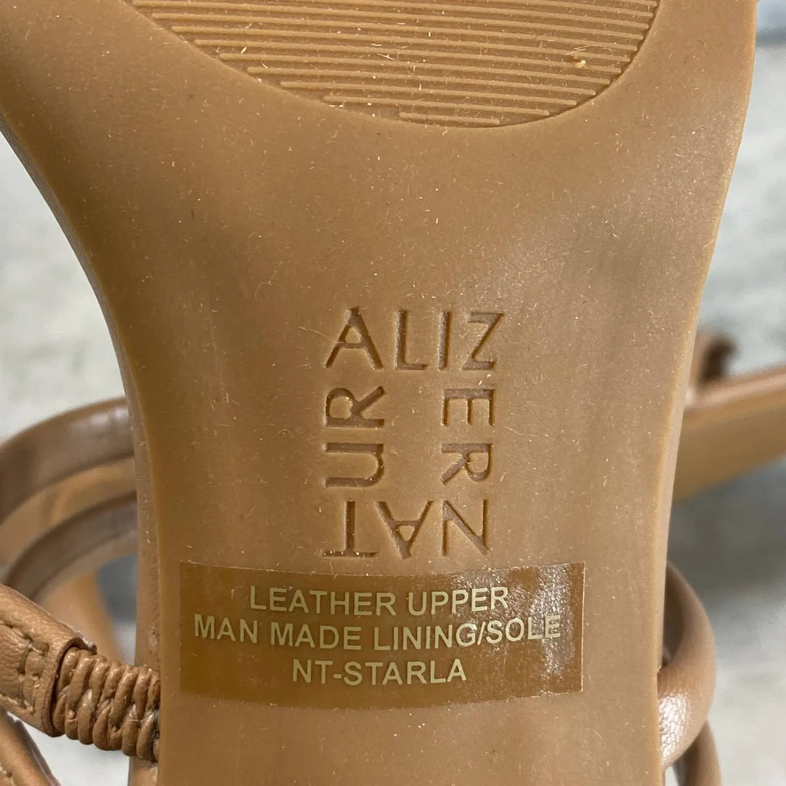 NATURALIZER Women's Cafe Leather Starla Square-Toe Strappy Sandals SZ 6