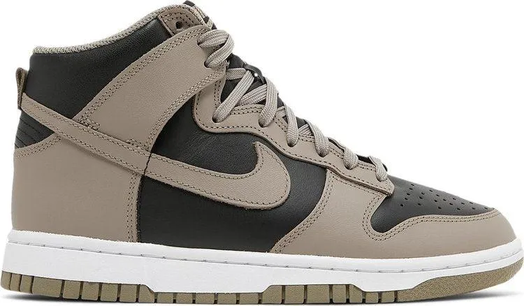Nike Dunk High 'Moon Fossil' (W)