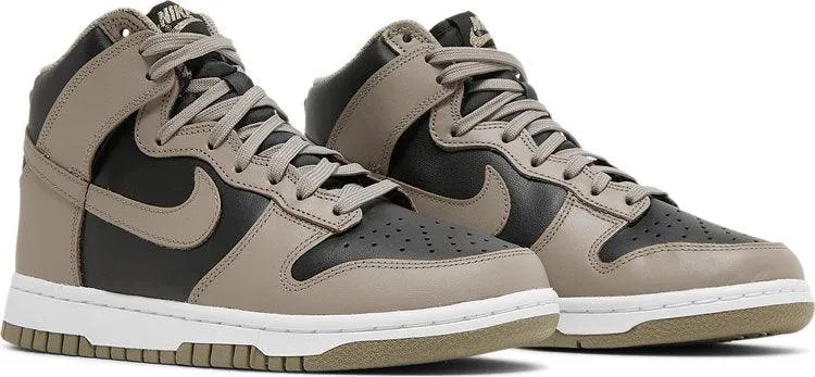 Nike Dunk High 'Moon Fossil' (W)