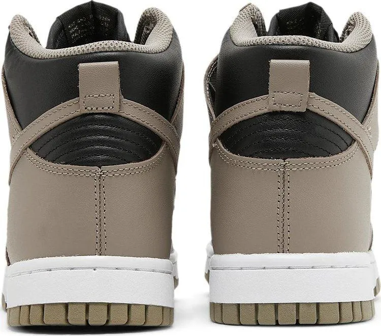 Nike Dunk High 'Moon Fossil' (W)