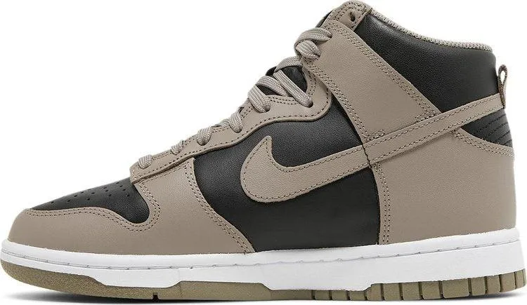 Nike Dunk High 'Moon Fossil' (W)
