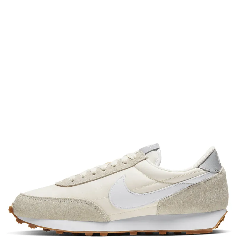 Nike Women's Daybreak