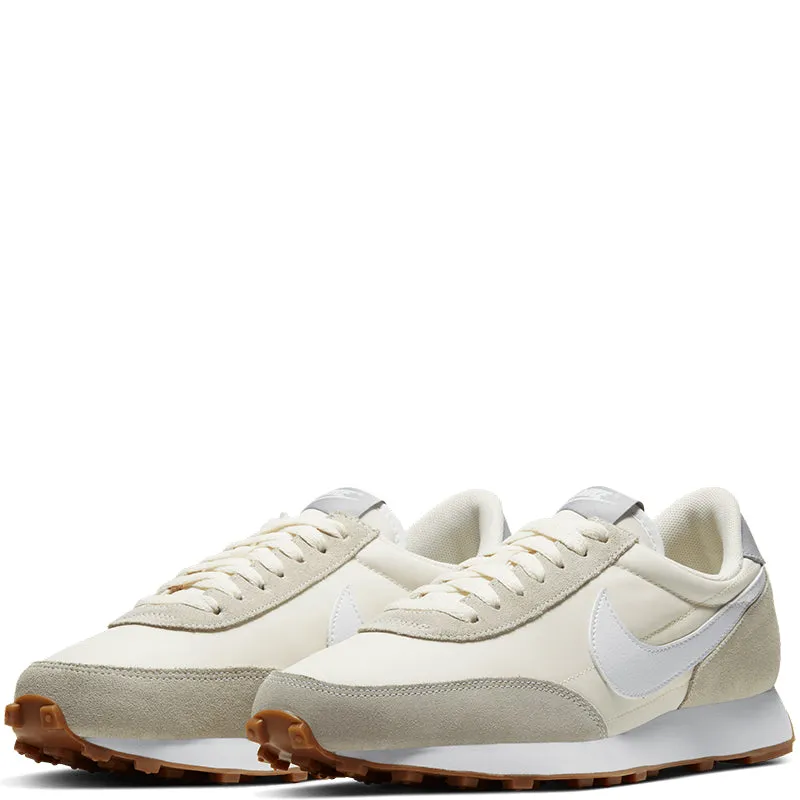 Nike Women's Daybreak
