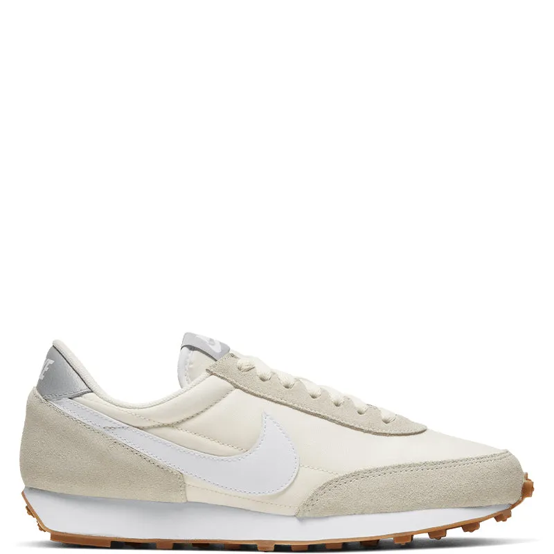 Nike Women's Daybreak
