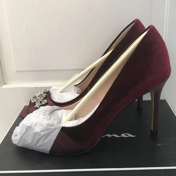 NINA Rumina2 Merlot Romance Open Toe Heels Size 8.5M (new in box)