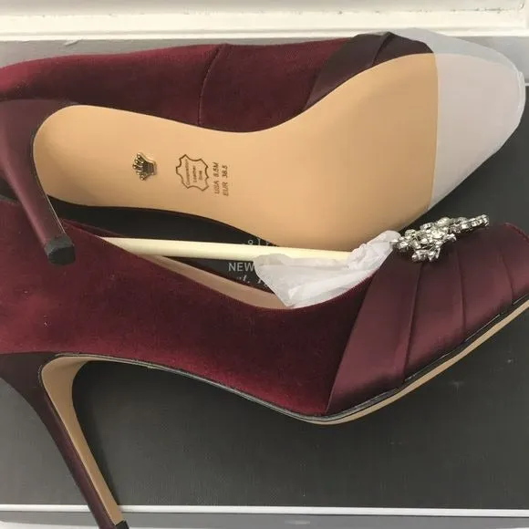 NINA Rumina2 Merlot Romance Open Toe Heels Size 8.5M (new in box)