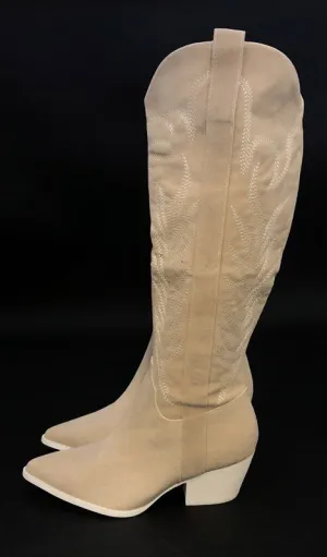 Oasis Society Women's Tan Pointed Toe Knee High Cowgirl Western Boots - Size 7.5