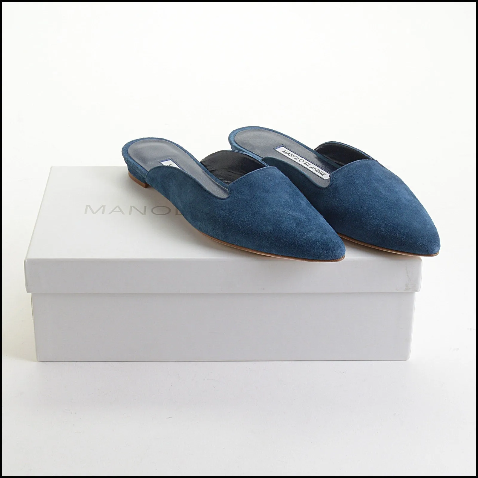 RDC14163 Authentic MANOLO BLAHNIK Blue Suede Flat Mules Size 5