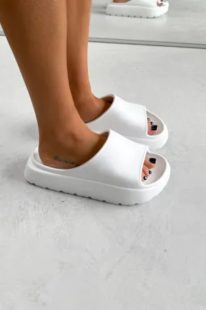 RUNNER Chunky Platform Sliders - White