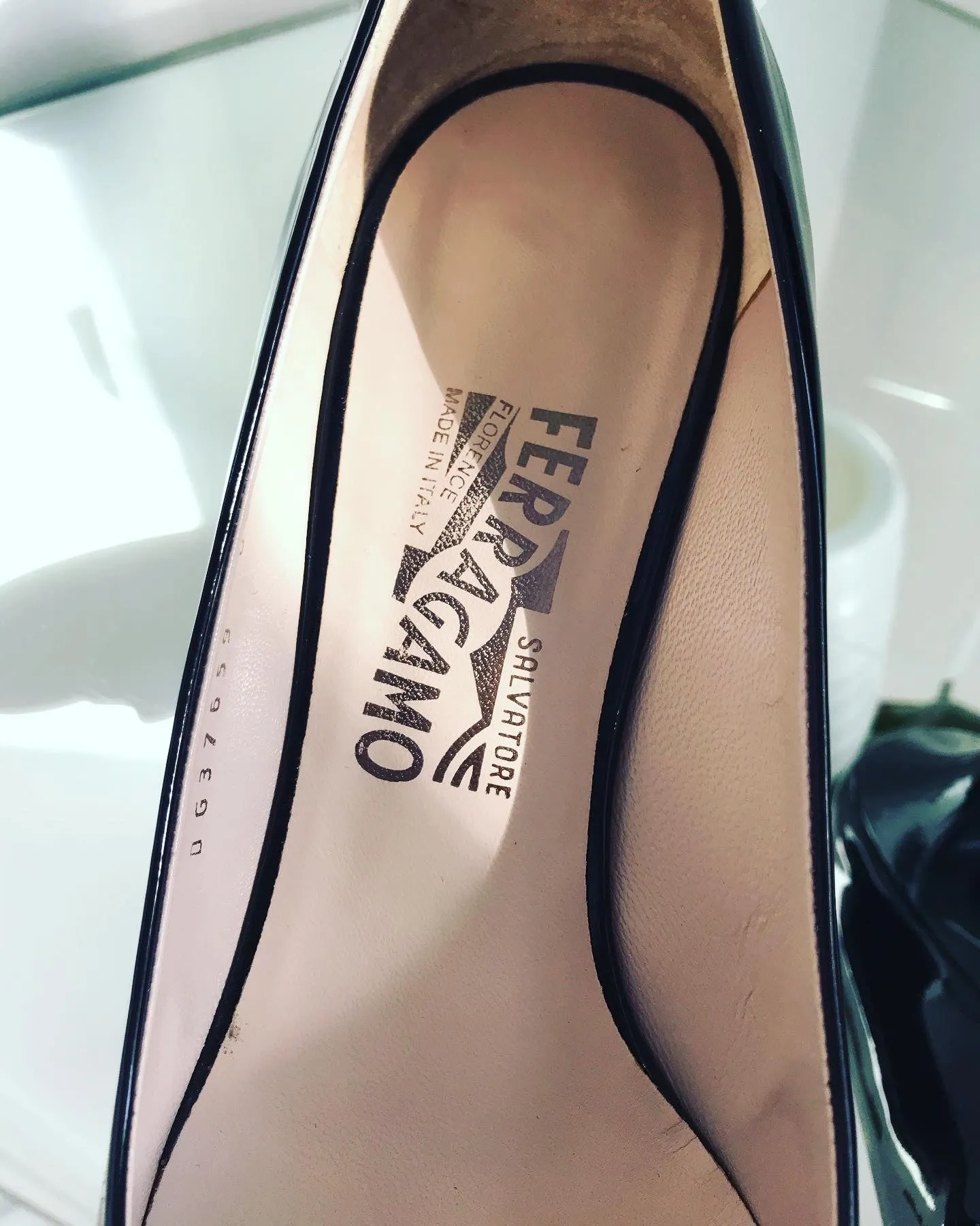 SALVATORE FERRAGAMO Vara Bow Mid-heel Pumps