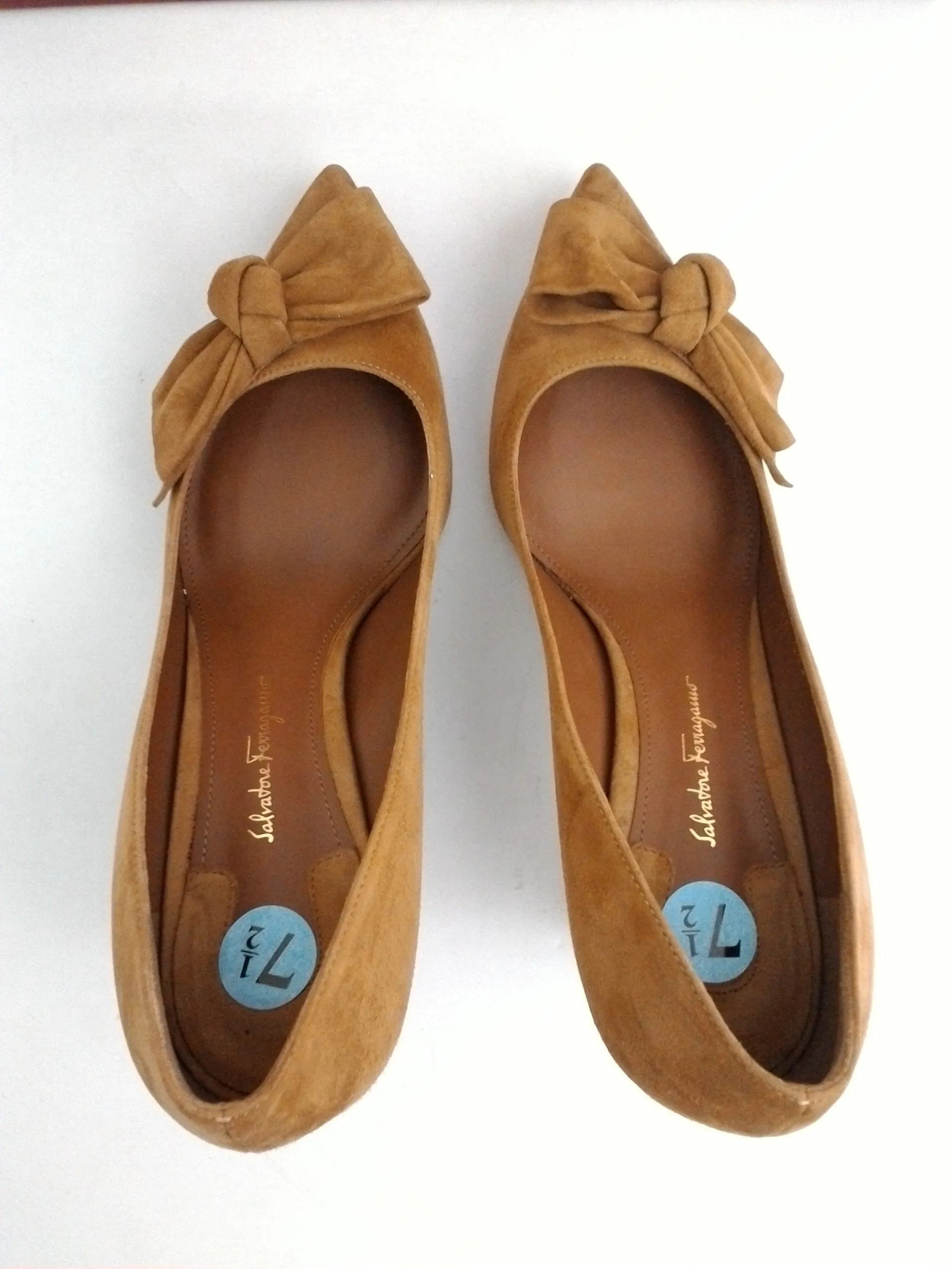 Salvatore Ferragamo Women's  Garlate Viscuna Suede Size 7.5 B