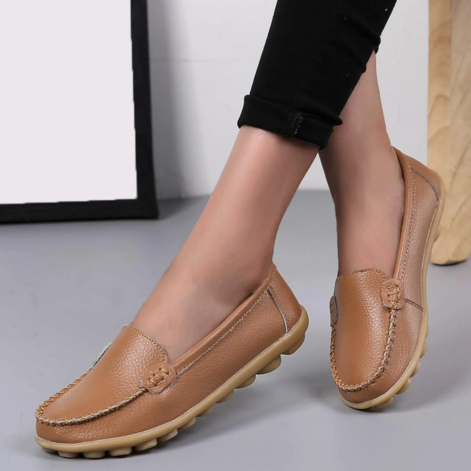 Slip On Sneakers for Women Comfort Moccasins Shoes Ladies Dressy Flats Business Casual Shoes Comfy Walking Sneaker