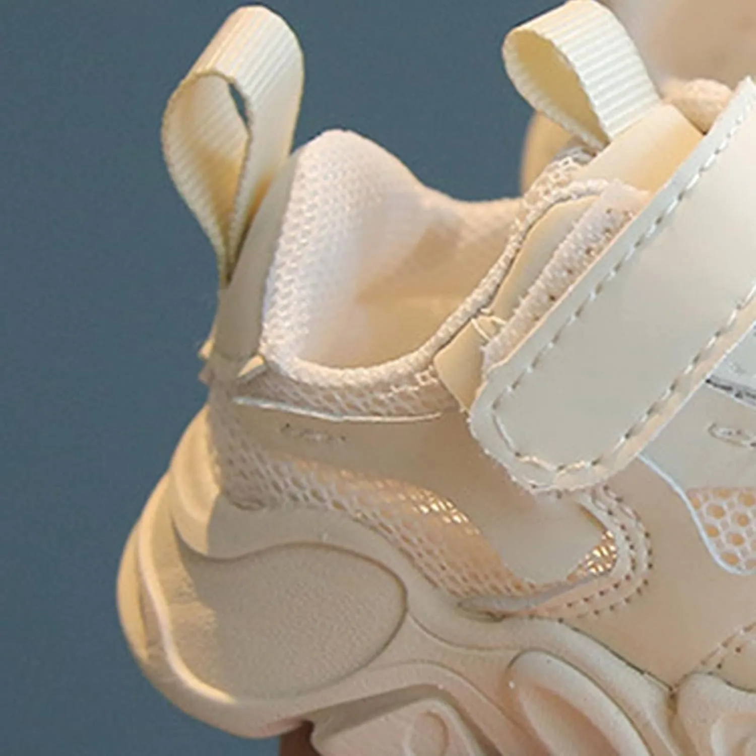 Spring and Summer New Solid Color Mesh Breathable Non Slip Children's Casual Sports Shoes Running Shoes Fashion