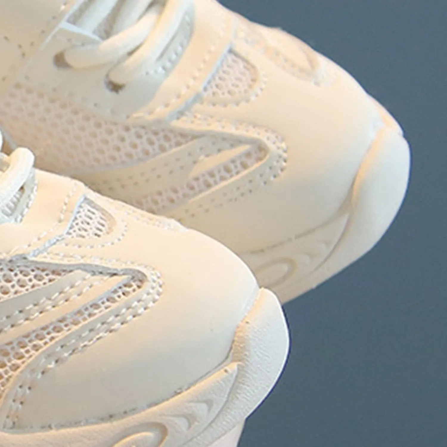 Spring and Summer New Solid Color Mesh Breathable Non Slip Children's Casual Sports Shoes Running Shoes Fashion