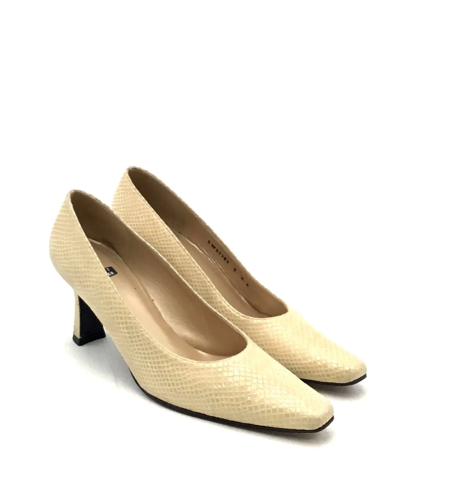 Stuart Weitzman Women's Cream Slip-On Kitten Pump Heels - Size 5W