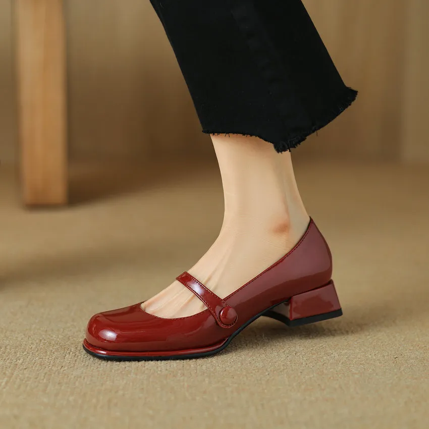 USS Shoes Fiorela Women's Square Heel Pump