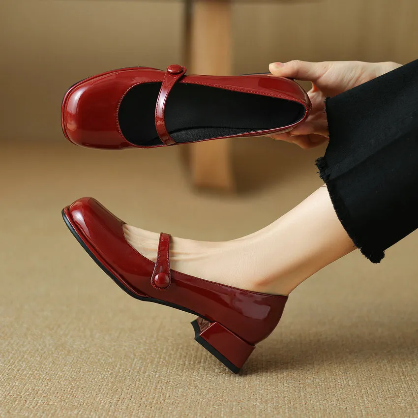 USS Shoes Fiorela Women's Square Heel Pump