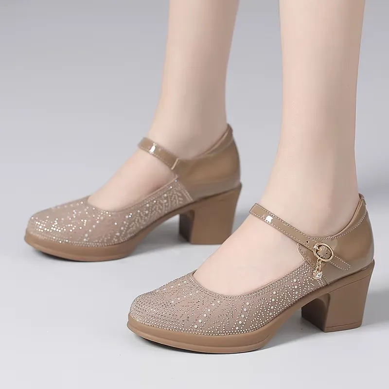 USS Shoes Margot Women's Thick Heel Patent Pumps