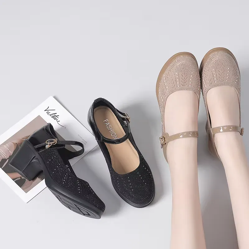 USS Shoes Margot Women's Thick Heel Patent Pumps