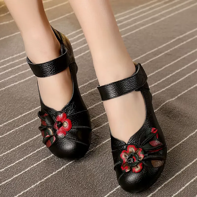 USS Shoes Thalia Women's Ethnic Style Round Toe Pumps