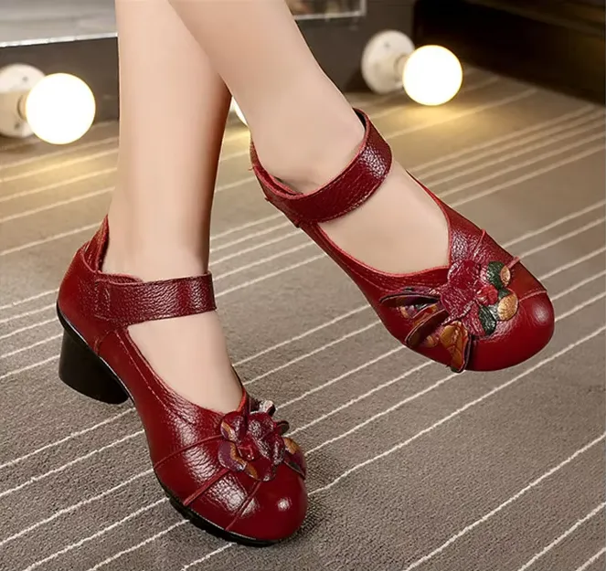 USS Shoes Thalia Women's Ethnic Style Round Toe Pumps