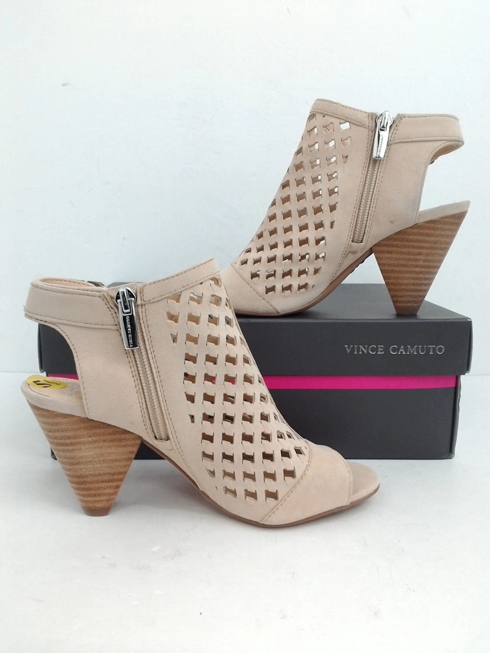 Vince Camuto Women's Emperla Buff True Suede Size 5.5 M