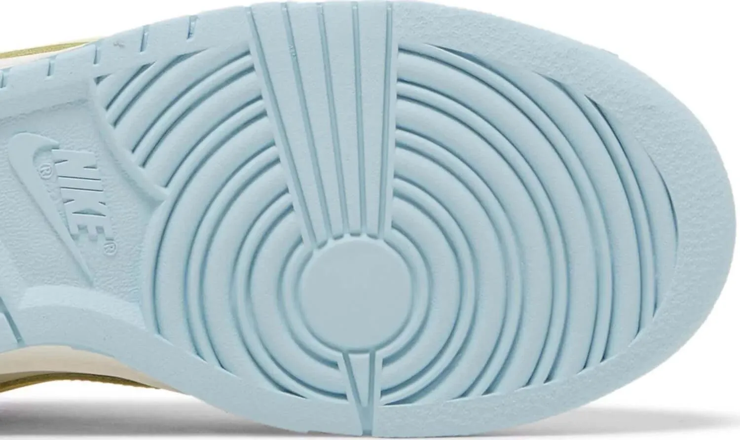 Wmns-Dunk-Low-'Ocean-Bliss'