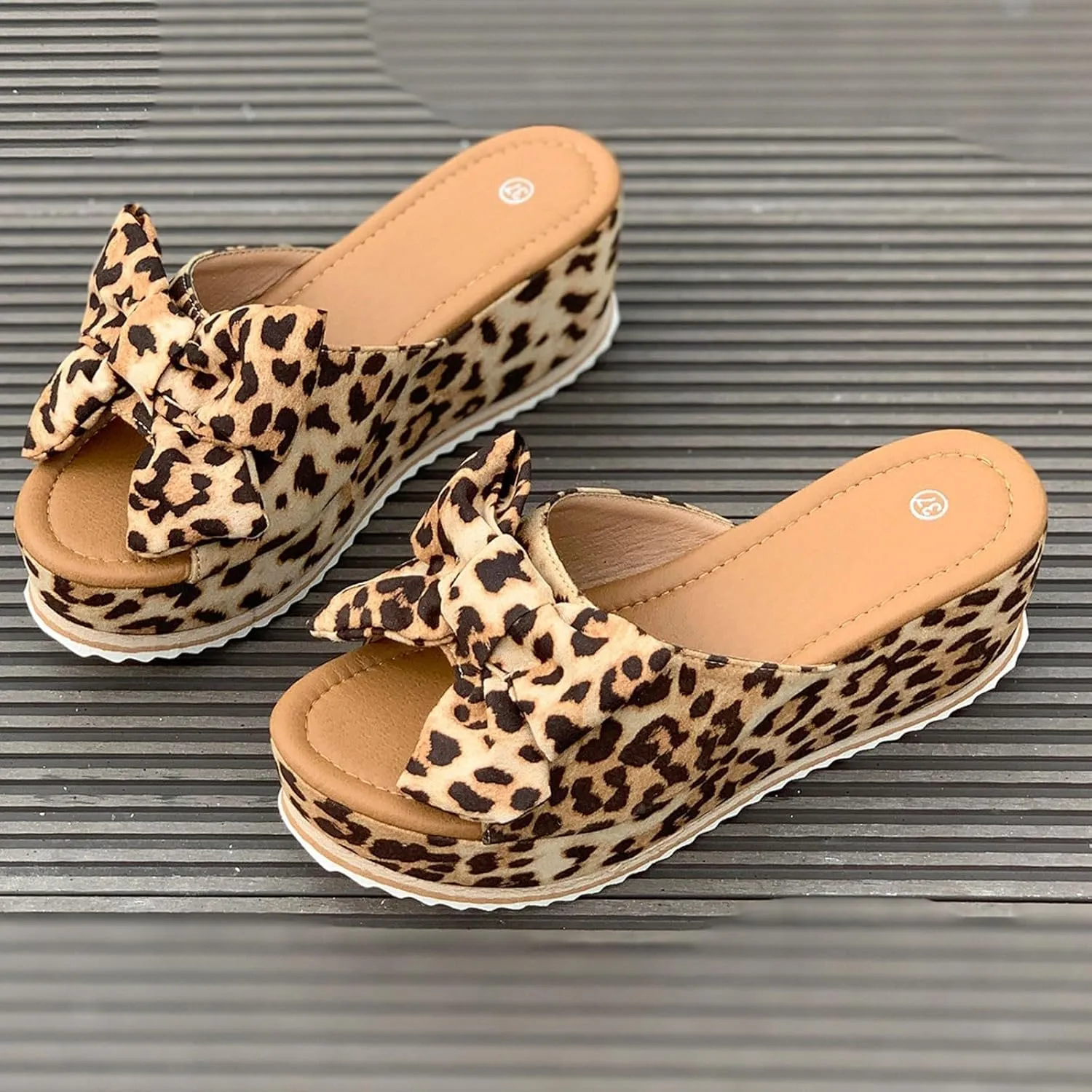 Women's Bow Knot Flat Sandals Dressy Walking Orthopedic Slippers Casual Lightweight Summer Slippers Open Toe Slip On Slides Single Band Wedges Fashion Beach Shoes