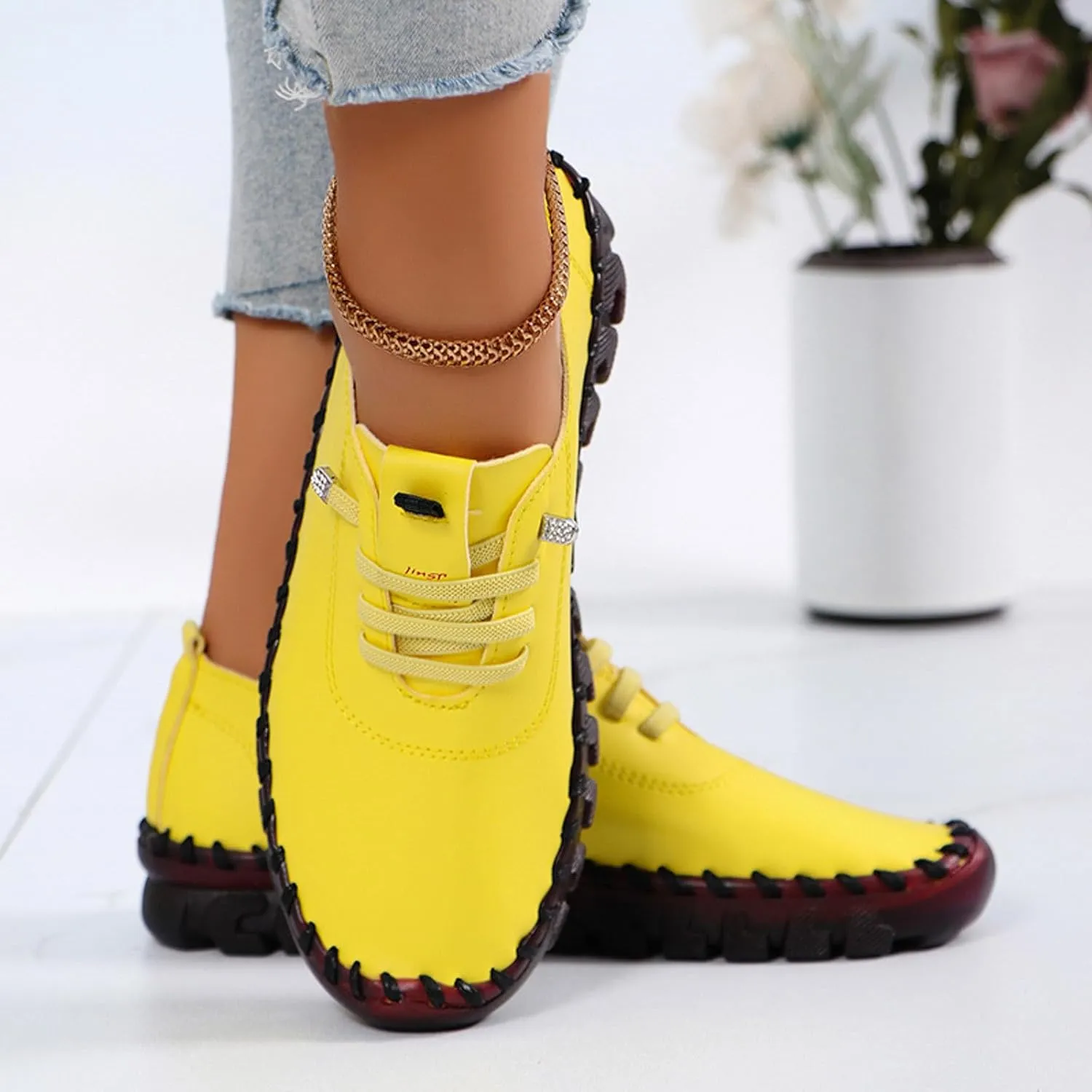 Women's Leather Soft Bottom Flat Slip-on Loafers Fashion Handmade Walking Comfort Orthopedic Relief Casual Shoes